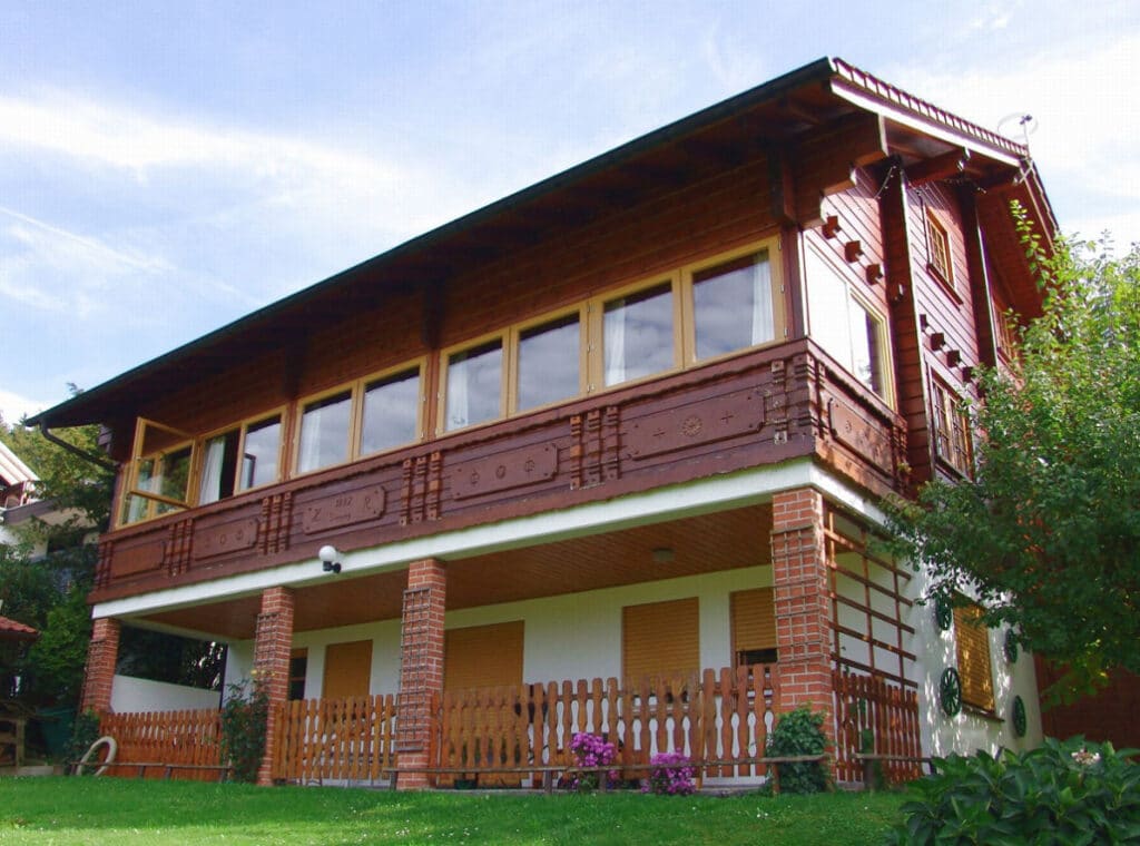 Makler Einfamilienhaus Helsa
