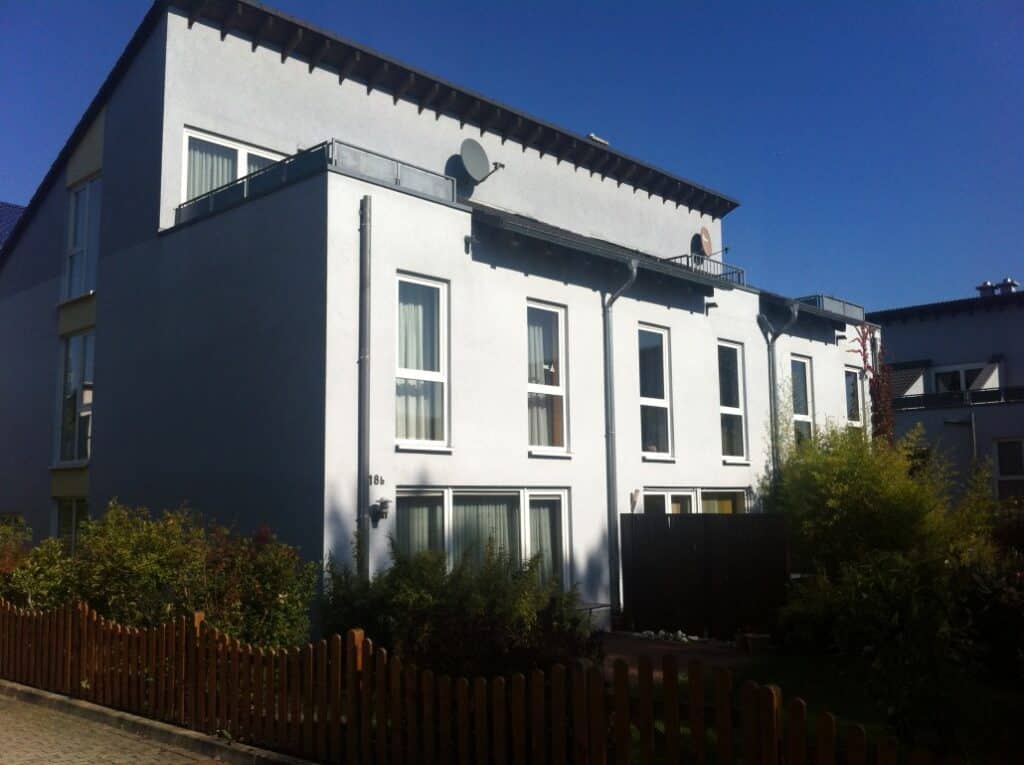 Neubau Ludwig-Erhard-Straße – 3 Reihenhäuser Marbachshöhe